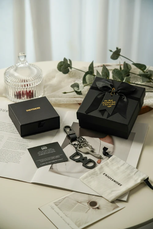 Dad letter KeyChain Dad's birthday gift father's day Anniversary Carbon Black Fiber KeyChain set