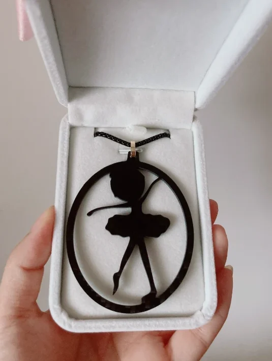 Ballet Girls Sweater Chain Phone Chain Girls Birthday Valentine's Day Anniversary Carbon Black Fiber Pendant Gift Box