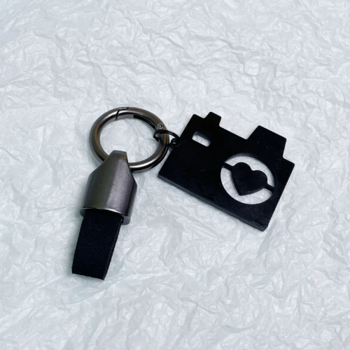 EE015 Heart-beating Moment Camera Cool Gift For Boyfriend Carbon Fiber KeyChain Gift