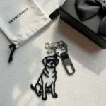 Enjoysmore | Premium 3K Carbon Fiber Labrador Retriever Silhouette Keychain, CNC Machined Minimalist Dog Memorial Pendant, Aerospace Grade EDC Keychain for Lab Lovers