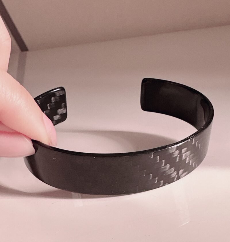 Personalized Carbon Fiber Cuff Bracelet for Men - Minimalist Jewelry