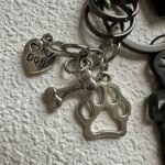 Funny Pitbull Dog Keychain Carbon Fiber Dog Lover Gift Sunglasses Dog Keyring Pet Owner Gift Dog Mom Dad Gift Minimalist Dog Charm